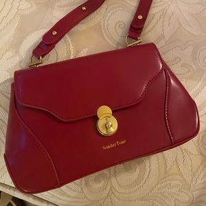 Vintage crossbody log purse.